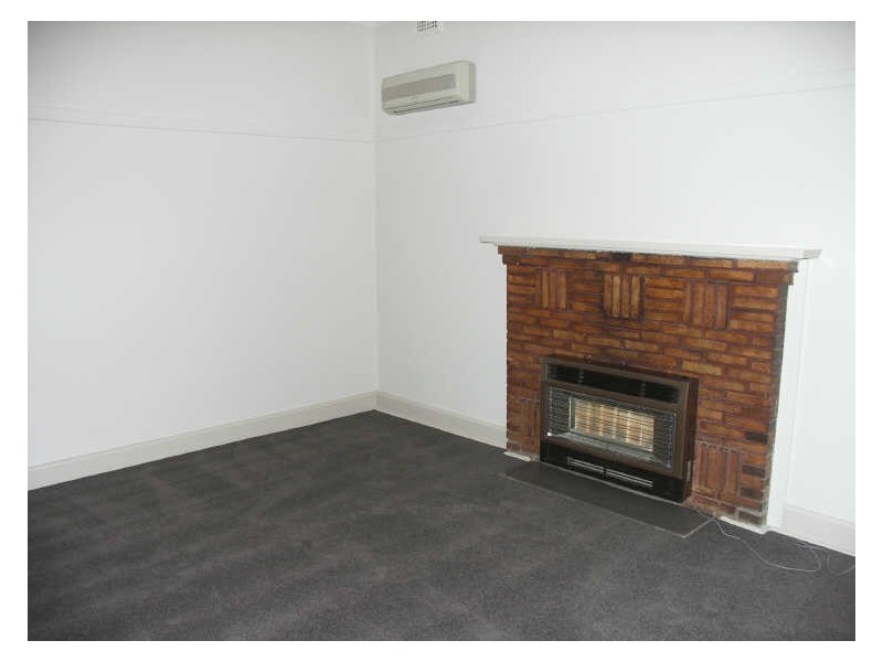 18 Tomkins Parade, Benalla VIC 3672