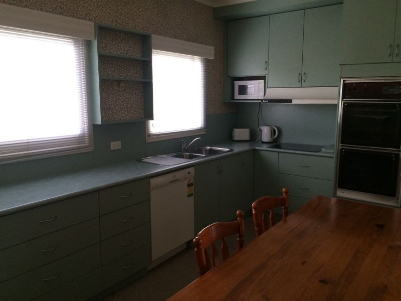 12 Dunlop Place, Benalla VIC 3672