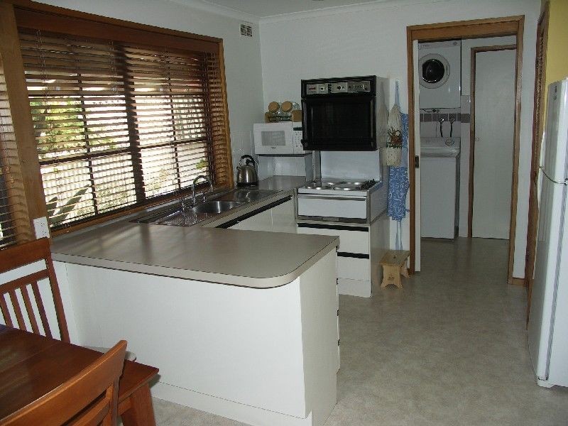 2-18 Killena Avenue, Benalla VIC 3672