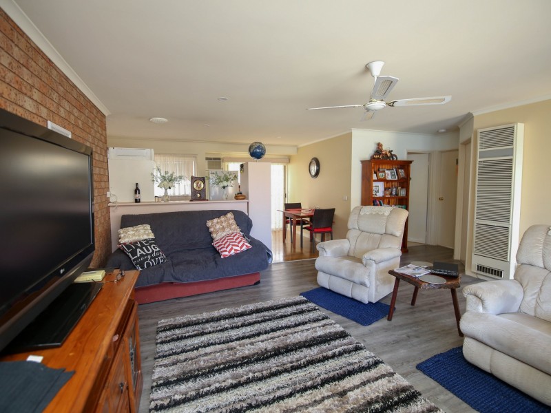 2/90 Clarke Street, Benalla VIC 3672