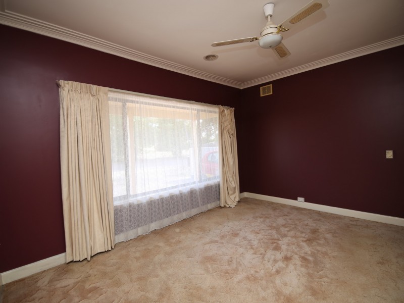 78 Mackellar St, Benalla VIC 3672