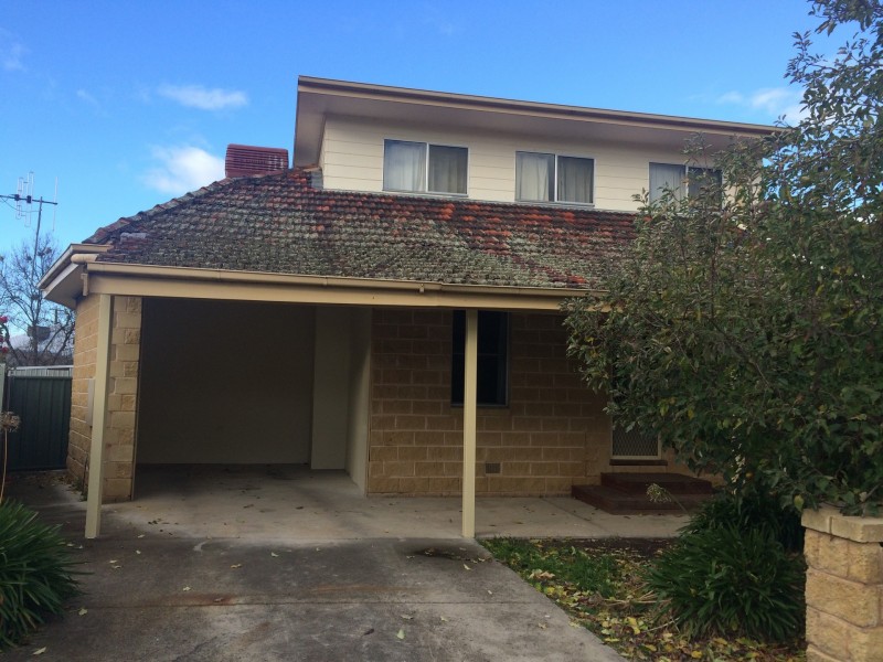 18 Georgesay Court, Benalla VIC 3672