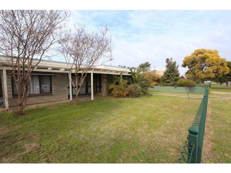48 Cook Street, Benalla VIC 3672