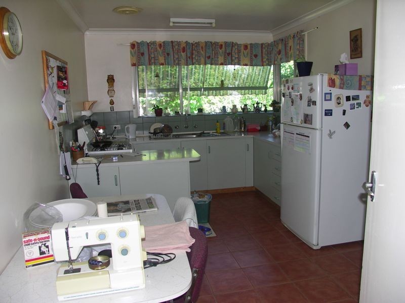 27 Helms Court, Benalla VIC 3672