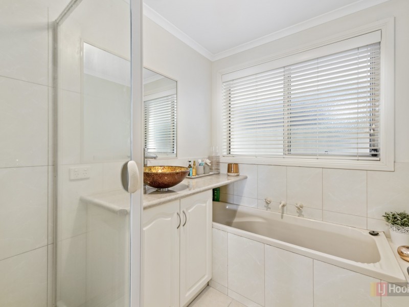 13A Wattletree Grove, Benalla VIC 3672