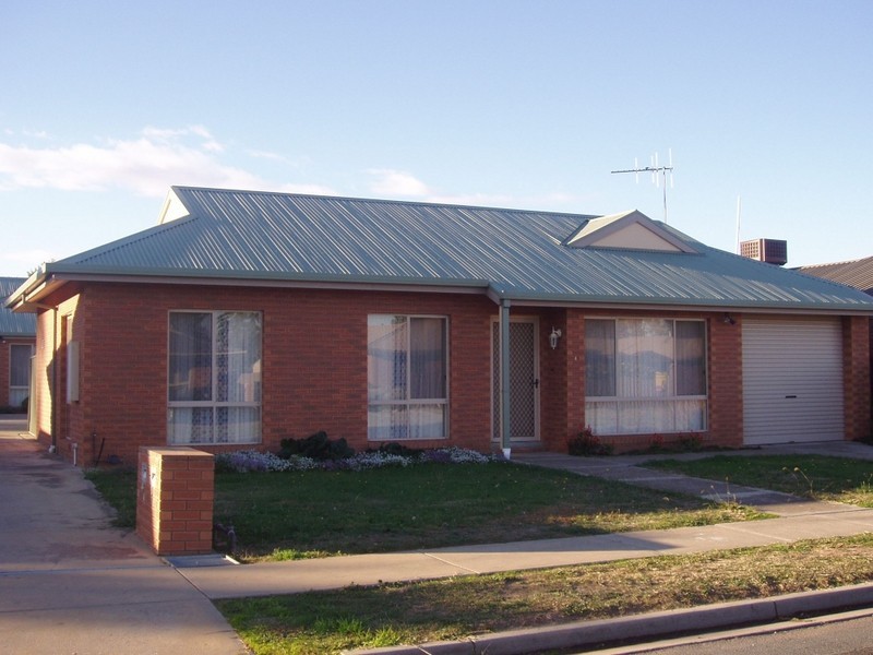 4-148 Waller Street, Benalla VIC 3672