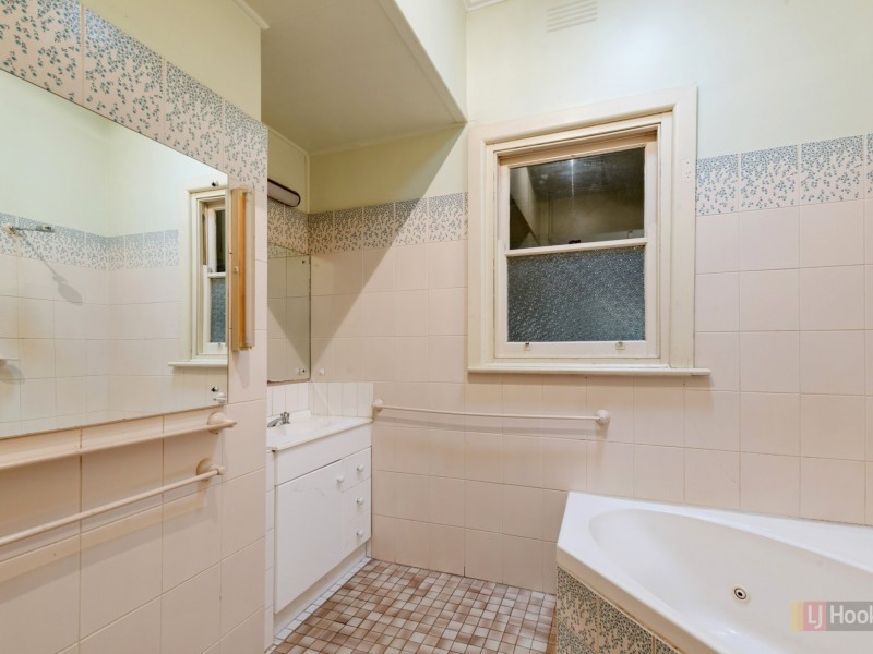 13 Goomalibee Street, Benalla VIC 3672