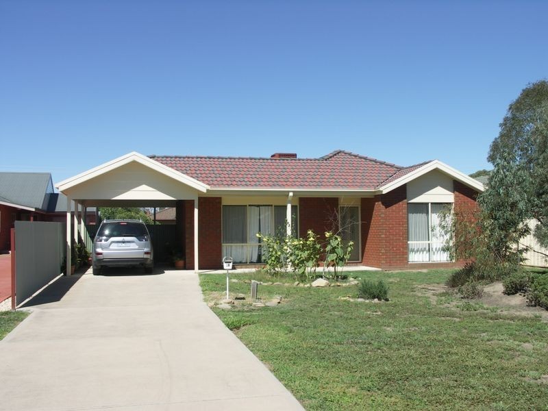 10 Georgesay Court, Benalla VIC 3672