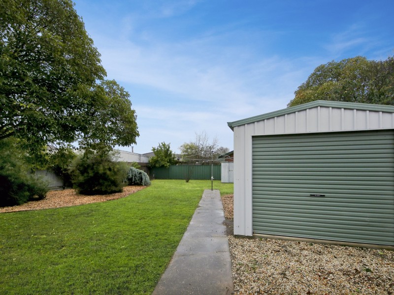 31 Meadows Avenue, Benalla VIC 3672