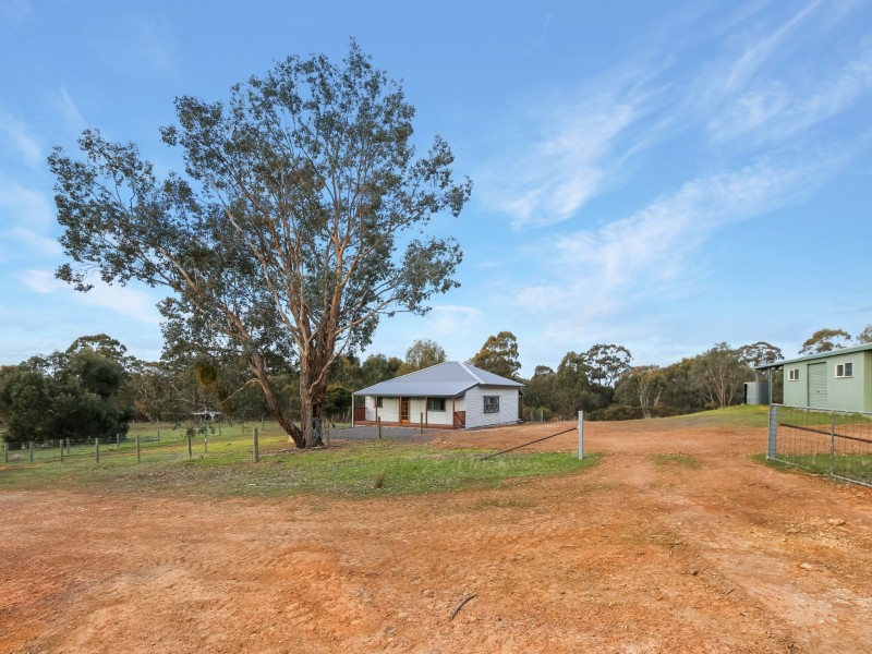 405 Kelleher Road, Tarnook VIC 3670