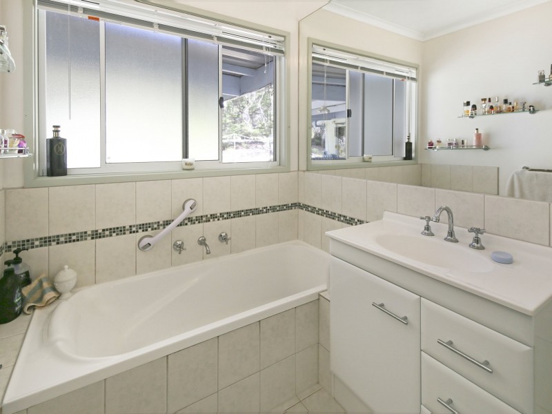 88 Tulley Road, Lima East VIC 3673