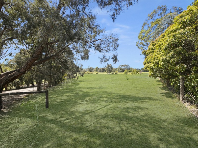 88 Tulley Road, Lima East VIC 3673