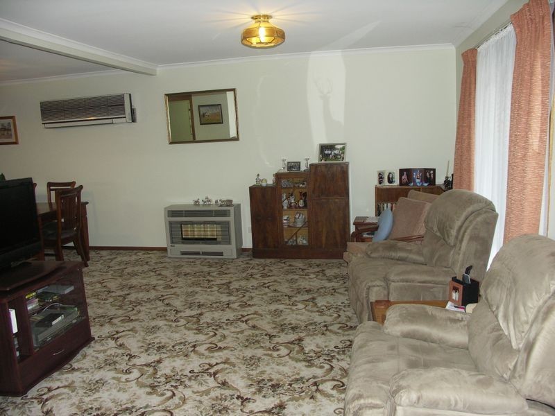 10 Royal Avenue, Benalla VIC 3672