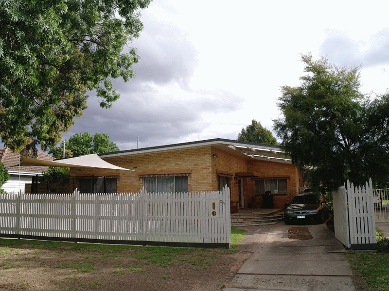 24 Egmont Street, Benalla VIC 3672