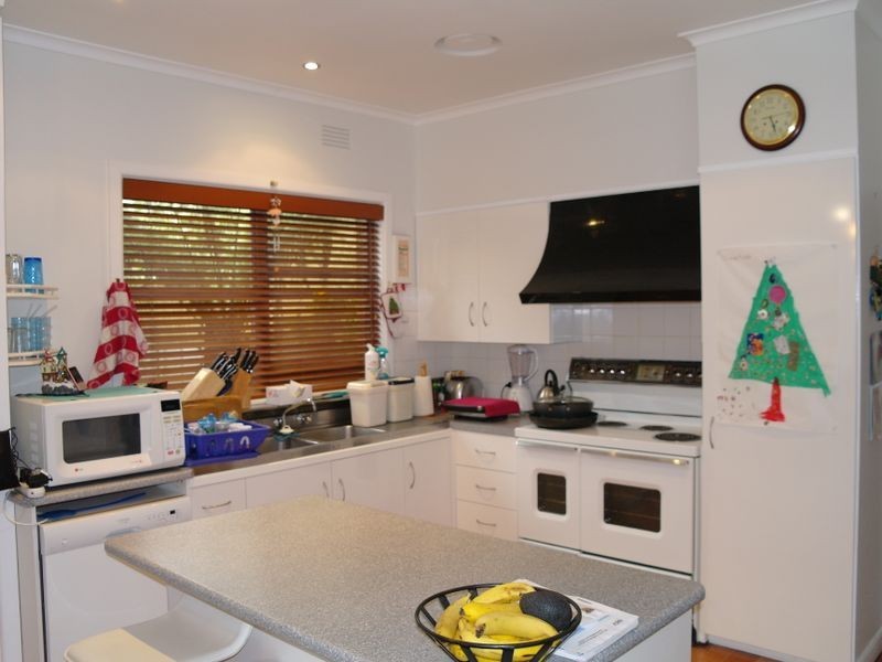 24 Egmont Street, Benalla VIC 3672