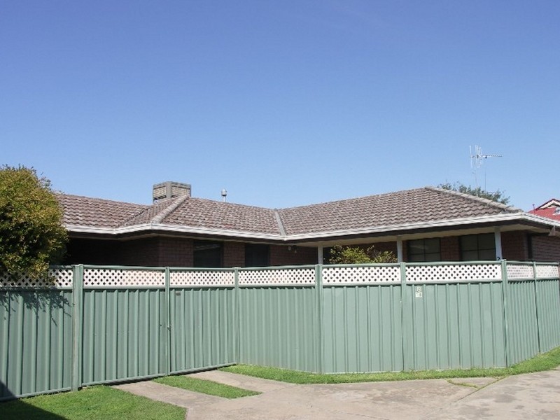 2-18 Killena Avenue, Benalla VIC 3672