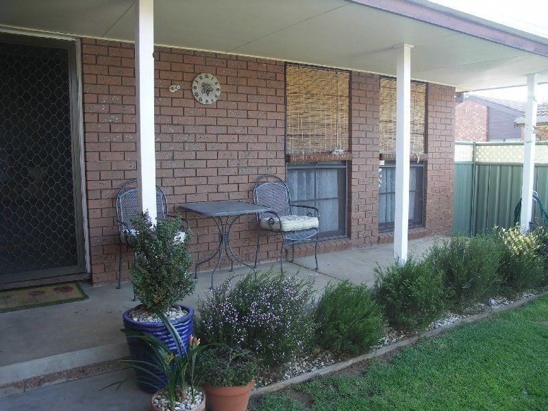 2-18 Killena Avenue, Benalla VIC 3672