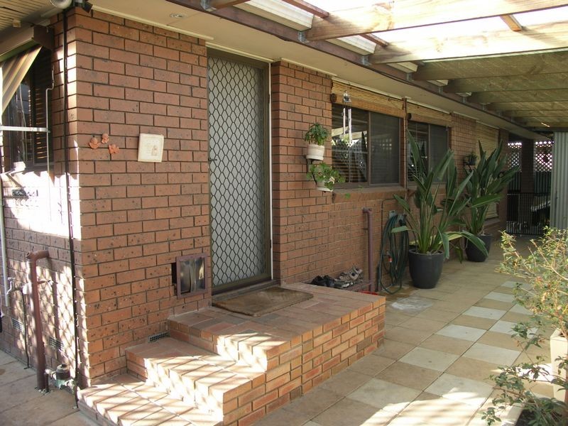 2-18 Killena Avenue, Benalla VIC 3672