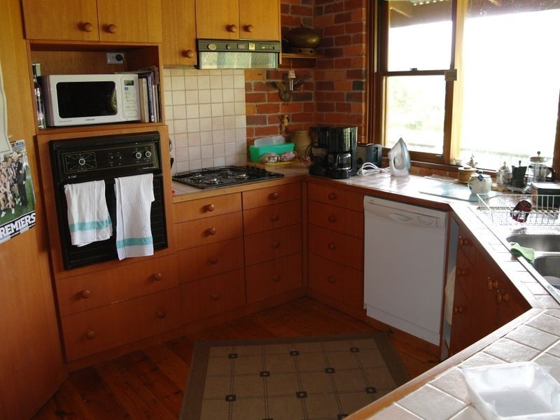 84 Dobsons Road, Benalla VIC 3672