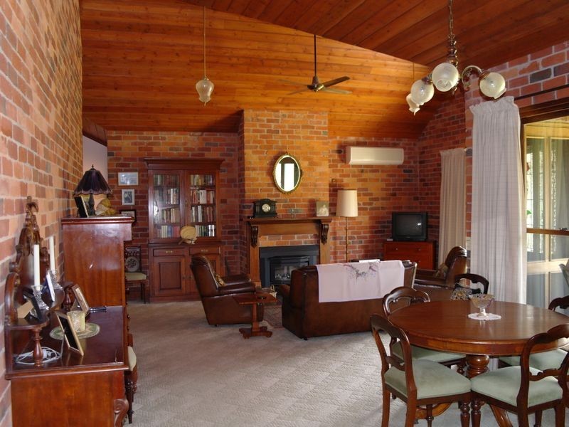 84 Dobsons Road, Benalla VIC 3672