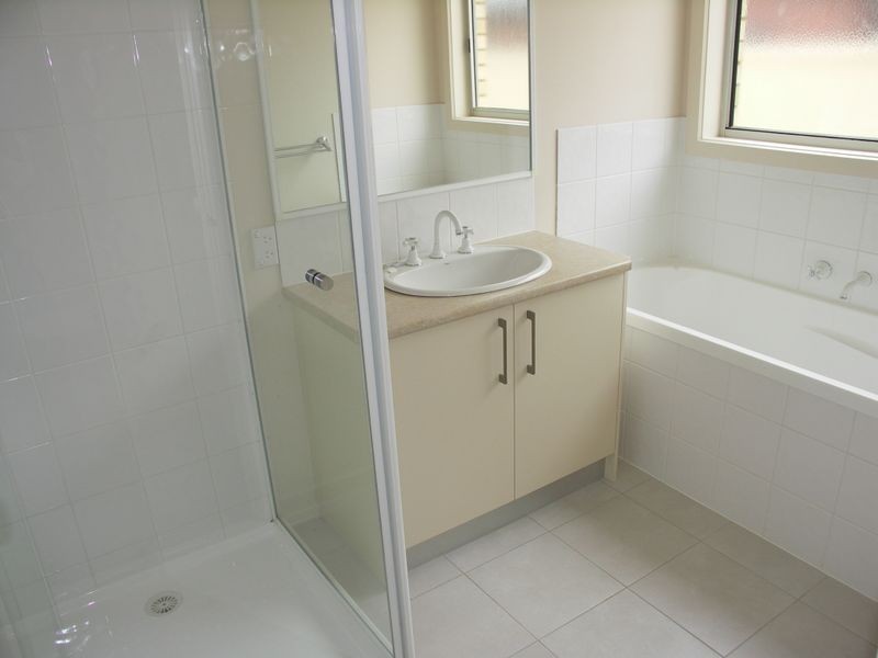 12 Schulz Street, Benalla VIC 3672