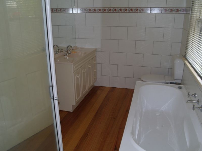 18 Mary Street, Benalla VIC 3672