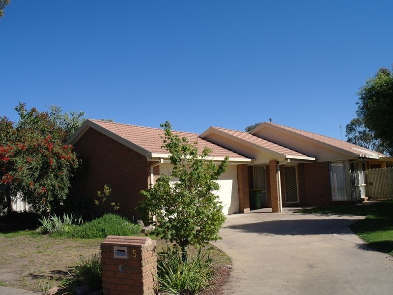 5 Stacey Street, Benalla VIC 3672