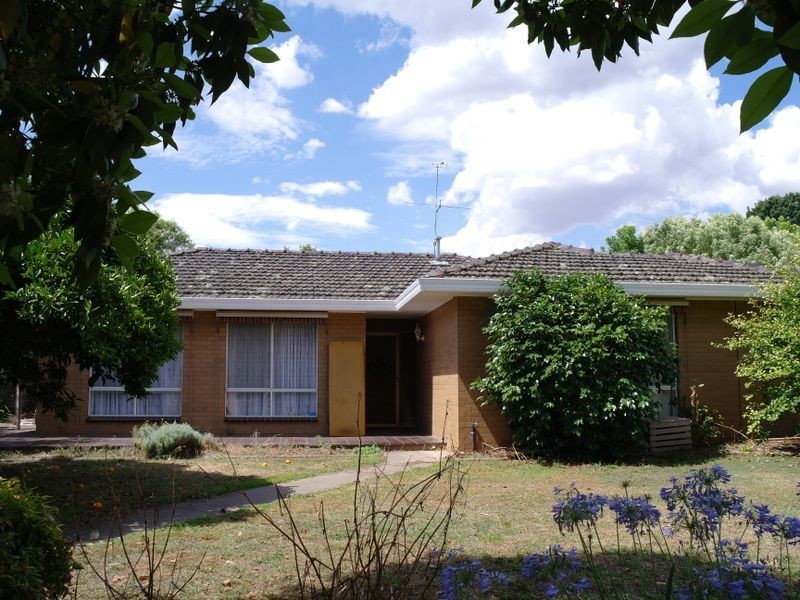 21 Hair Crescent, Benalla VIC 3672