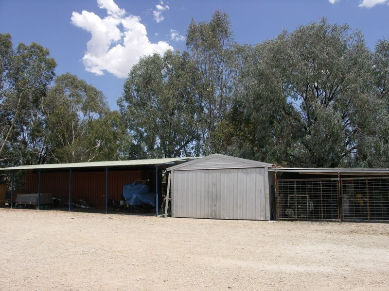 42 Racecourse Road, Benalla VIC 3672