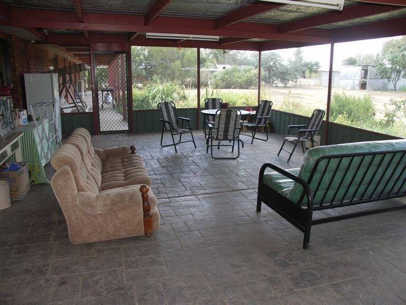 42 Racecourse Road, Benalla VIC 3672