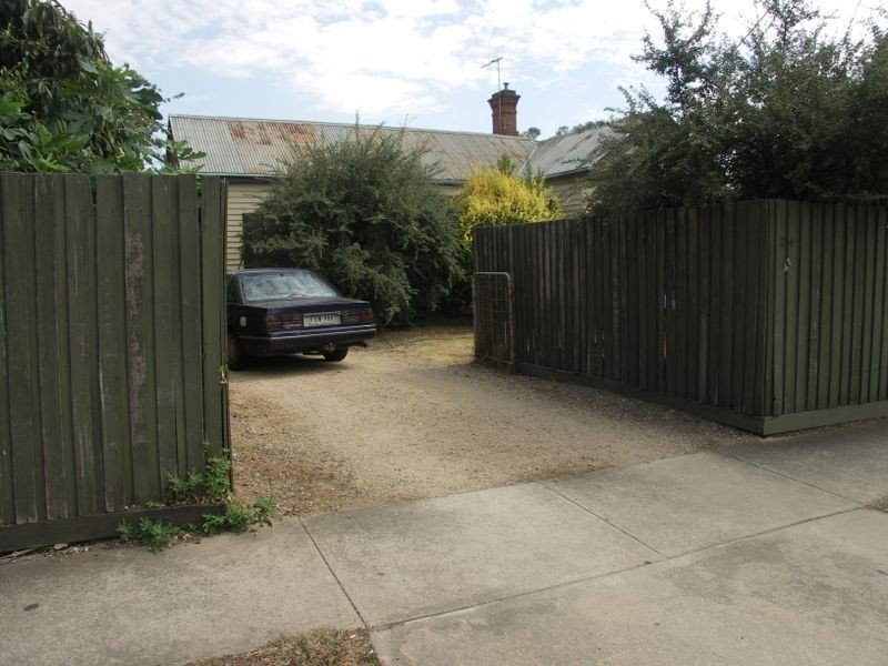 1-24 Bridge Street West, Benalla VIC 3672