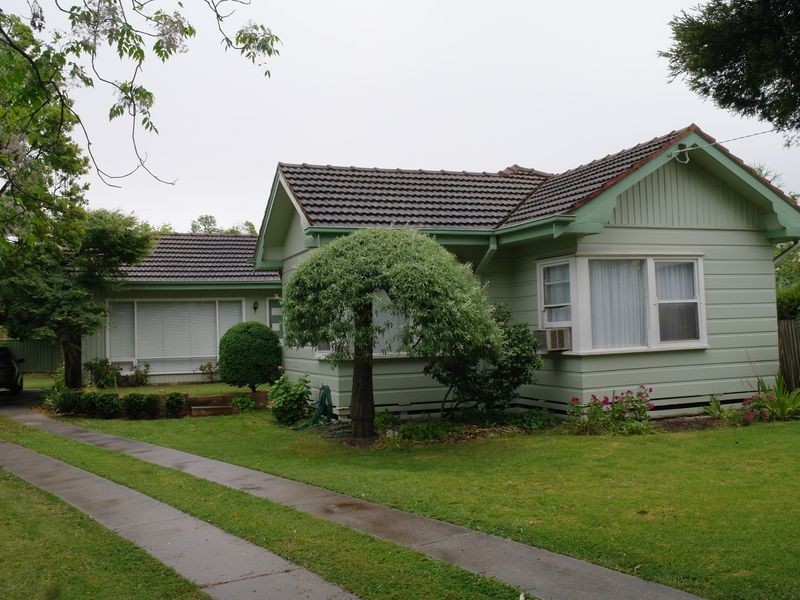 12 Dunlop Place, Benalla VIC 3672