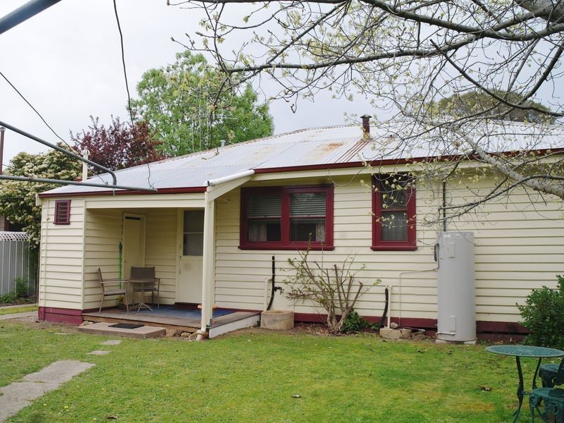 11 Swanlea Avenue, Benalla VIC 3672