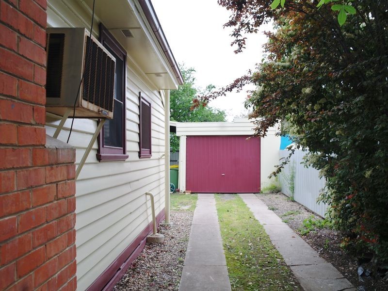 11 Swanlea Avenue, Benalla VIC 3672