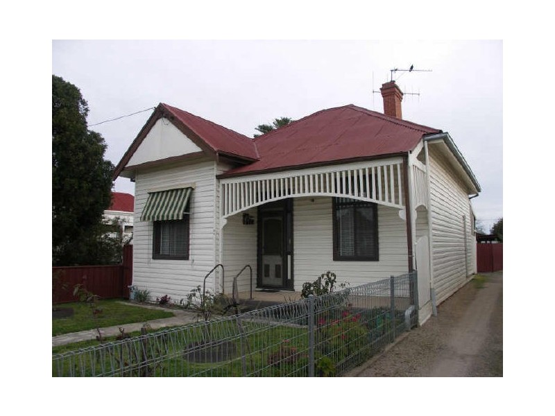 8A Nixon St, Benalla VIC 3672