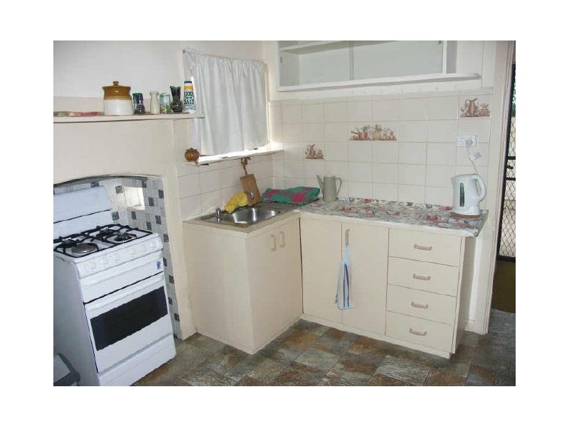 8A Nixon St, Benalla VIC 3672