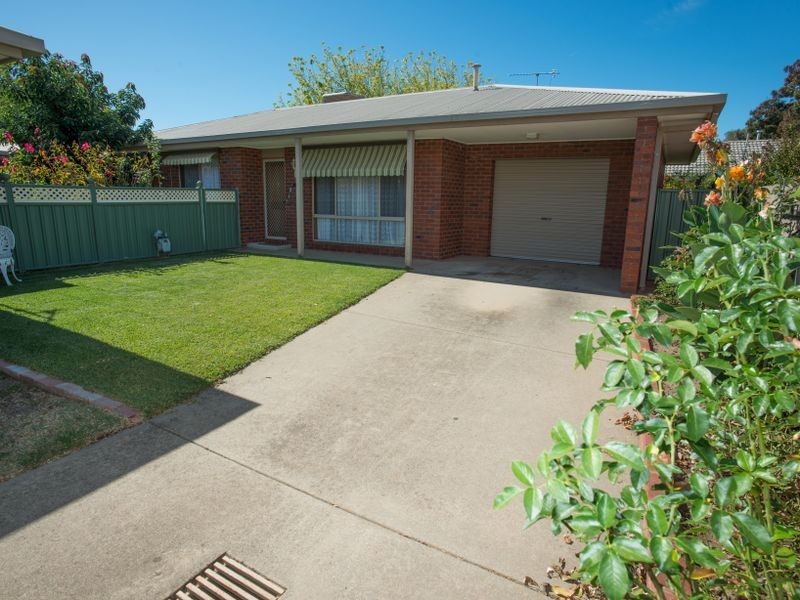 2/115 Clarke Street, Benalla VIC 3672