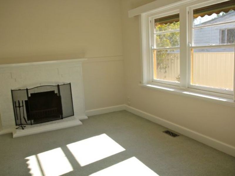 10 Deas Street, Benalla VIC 3672