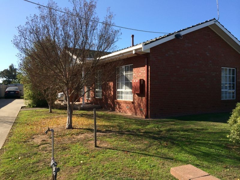 1/140 Waller Street, Benalla VIC 3672
