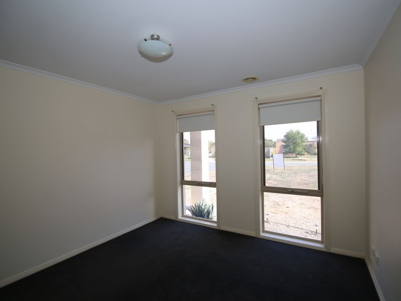 1/13 Wattletree Grove, Benalla VIC 3672