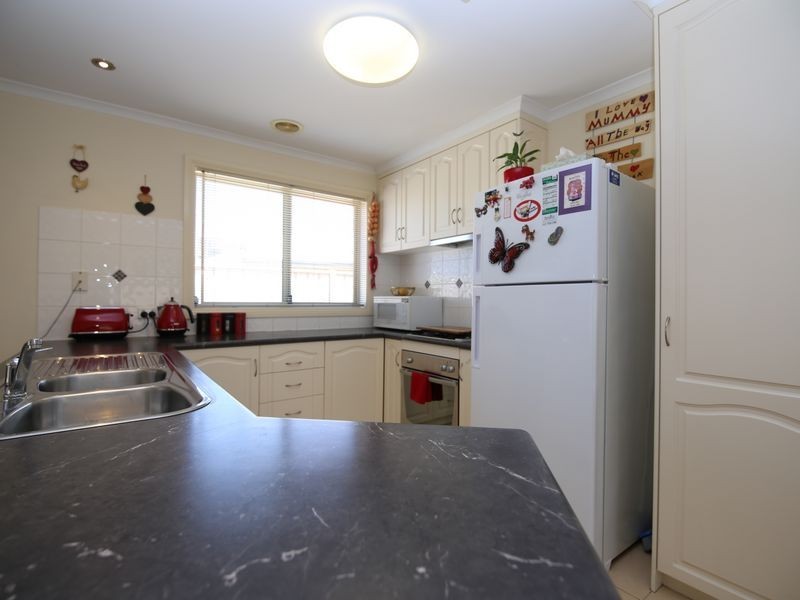 1/13 Wattletree Grove, Benalla VIC 3672