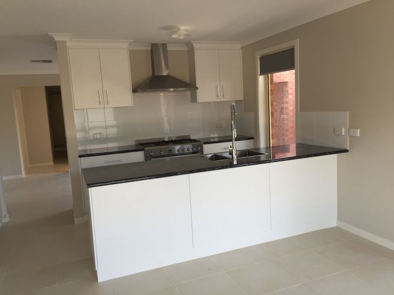 1/140 Mackellar Street, Benalla VIC 3672