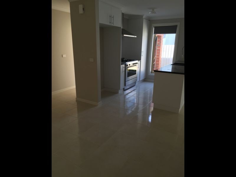 2/140 Mackellar Street, Benalla VIC 3672