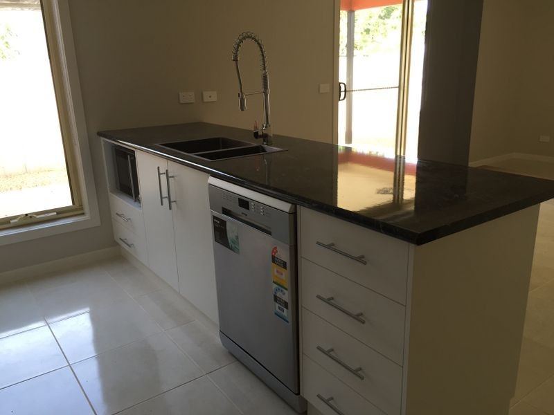 2/140 Mackellar Street, Benalla VIC 3672