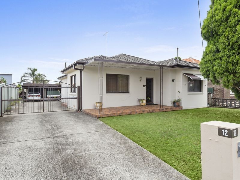 12 Clarkes Road, Ramsgate NSW 2217