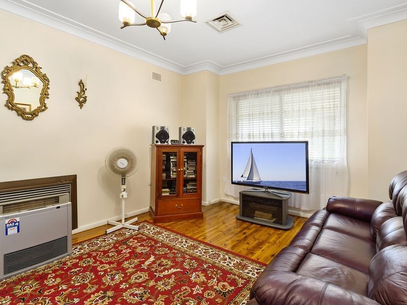 12 Clarkes Road, Ramsgate NSW 2217
