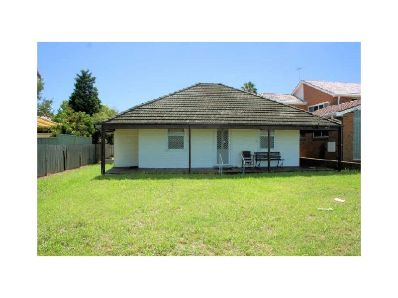 33 Riverside Drive, Sans Souci NSW 2219