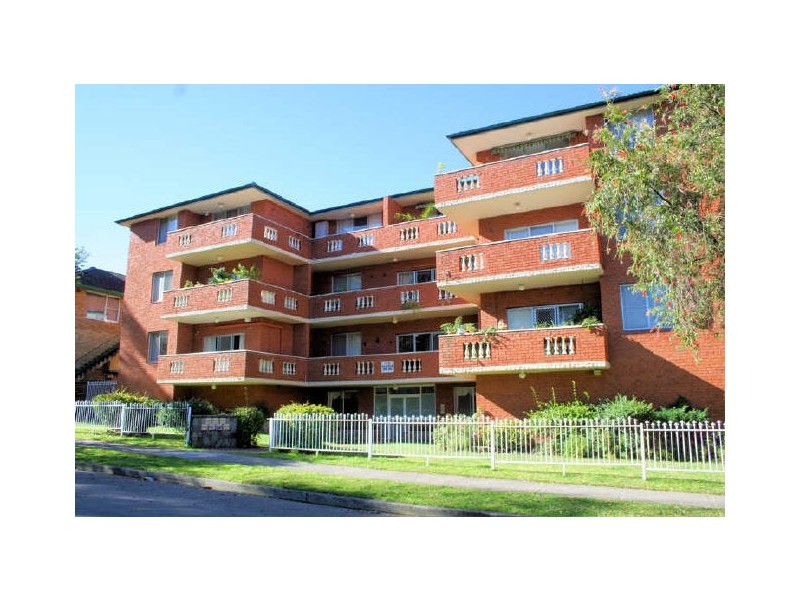 4/16 Garfield Street, Carlton NSW 2218