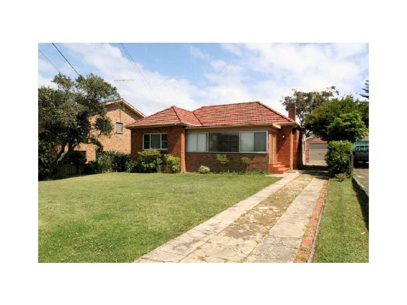 33 Old Taren Point Road, Taren Point NSW 2229
