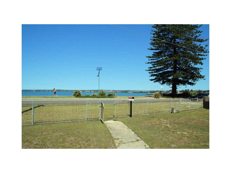 33 Riverside Drive, Sans Souci NSW 2219